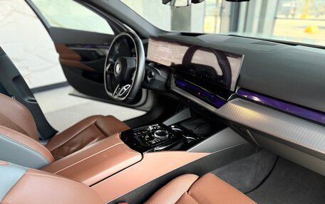 BMW 5 серия, 2023 год, 7 900 000 рублей, 22 фотография