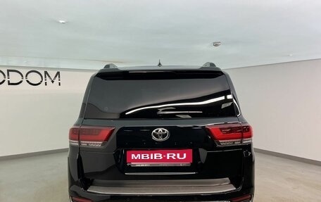 Toyota Land Cruiser, 2023 год, 10 990 000 рублей, 3 фотография