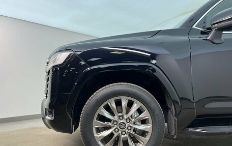 Toyota Land Cruiser, 2023 год, 10 990 000 рублей, 8 фотография