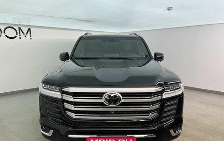 Toyota Land Cruiser, 2023 год, 10 990 000 рублей, 6 фотография