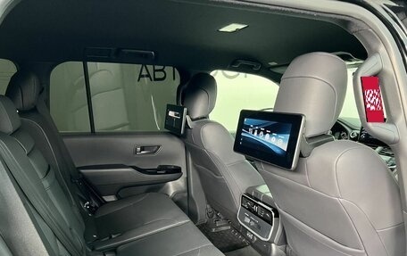 Toyota Land Cruiser, 2023 год, 10 990 000 рублей, 18 фотография