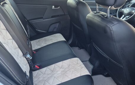 KIA Sportage III, 2011 год, 999 000 рублей, 4 фотография