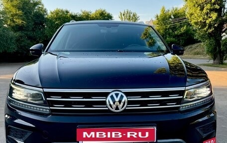 Volkswagen Tiguan II, 2017 год, 2 380 000 рублей, 5 фотография