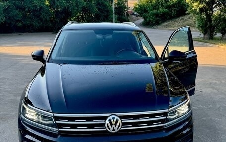 Volkswagen Tiguan II, 2017 год, 2 380 000 рублей, 16 фотография