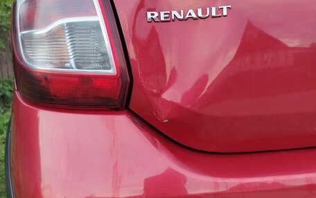 Renault Sandero II рестайлинг, 2015 год, 900 000 рублей, 3 фотография