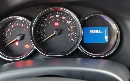 Renault Sandero II рестайлинг, 2015 год, 900 000 рублей, 14 фотография