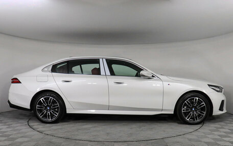 BMW 5 серия, 2025 год, 6 599 000 рублей, 7 фотография