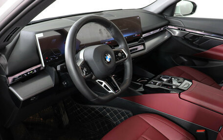 BMW 5 серия, 2025 год, 6 599 000 рублей, 12 фотография