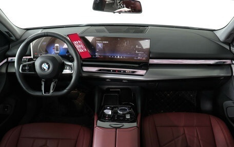 BMW 5 серия, 2025 год, 6 599 000 рублей, 11 фотография