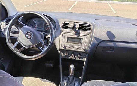 Volkswagen Polo VI (EU Market), 2016 год, 950 000 рублей, 18 фотография