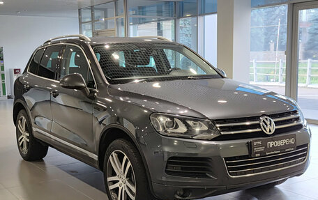 Volkswagen Touareg III, 2013 год, 1 850 000 рублей, 3 фотография