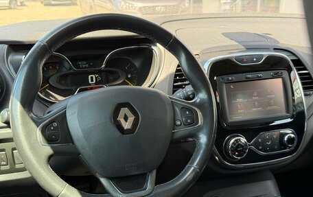 Renault Kaptur I рестайлинг, 2016 год, 910 000 рублей, 28 фотография
