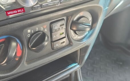 Nissan Almera, 2004 год, 238 000 рублей, 14 фотография