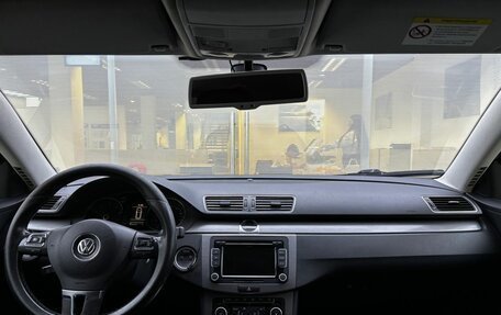 Volkswagen Passat B7, 2011 год, 895 000 рублей, 14 фотография