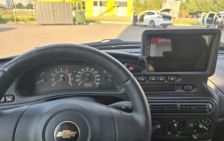 Chevrolet Niva I рестайлинг, 2017 год, 800 000 рублей, 6 фотография
