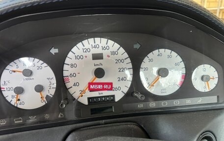 Mercedes-Benz SL-Класс, 1992 год, 3 600 000 рублей, 5 фотография