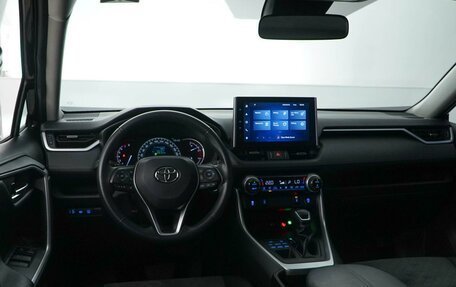 Toyota RAV4, 2022 год, 3 249 055 рублей, 8 фотография