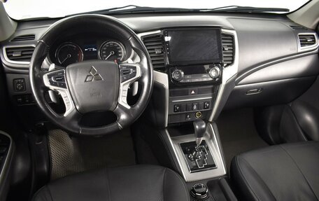 Mitsubishi L200 IV рестайлинг, 2022 год, 4 169 900 рублей, 6 фотография