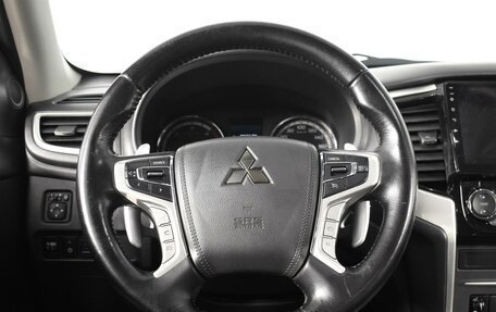 Mitsubishi L200 IV рестайлинг, 2022 год, 4 169 900 рублей, 11 фотография