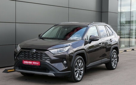 Toyota RAV4, 2020 год, 3 599 000 рублей, 1 фотография