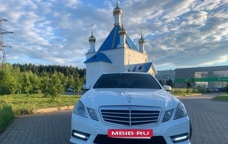 Mercedes-Benz E-Класс, 2013 год, 1 490 000 рублей, 7 фотография