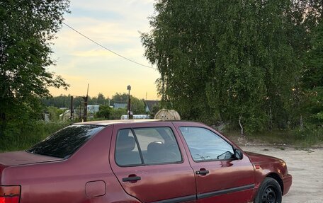 Volkswagen Vento, 1992 год, 120 000 рублей, 8 фотография
