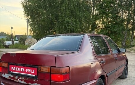 Volkswagen Vento, 1992 год, 120 000 рублей, 7 фотография