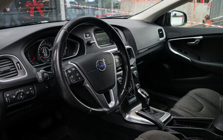 Volvo V40 II рестайлинг, 2014 год, 1 000 000 рублей, 13 фотография