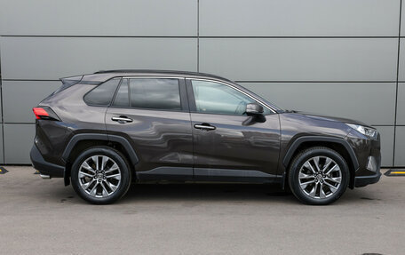 Toyota RAV4, 2020 год, 3 599 000 рублей, 4 фотография