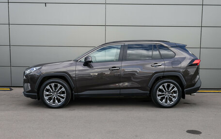 Toyota RAV4, 2020 год, 3 599 000 рублей, 9 фотография