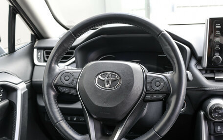 Toyota RAV4, 2020 год, 3 599 000 рублей, 18 фотография