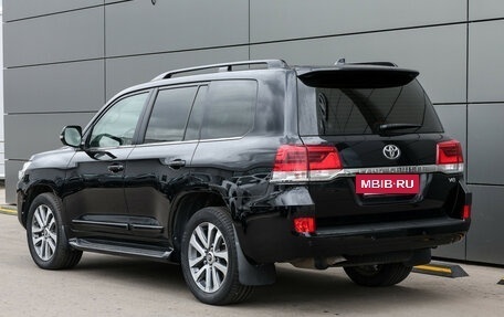 Toyota Land Cruiser 200, 2017 год, 5 898 000 рублей, 8 фотография