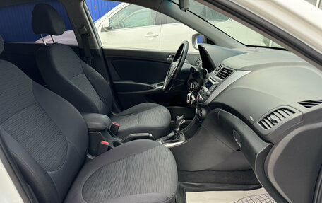 Hyundai Solaris II рестайлинг, 2016 год, 1 000 000 рублей, 12 фотография