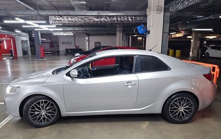 KIA Cerato III, 2010 год, 950 000 рублей, 2 фотография