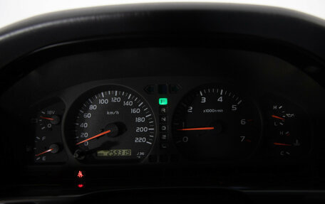 Toyota Land Cruiser 100 рестайлинг 2, 1999 год, 1 999 000 рублей, 13 фотография