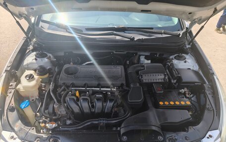 Hyundai Sonata VI, 2010 год, 870 000 рублей, 14 фотография