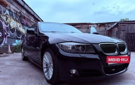 BMW 3 серия, 2011 год, 1 150 000 рублей, 13 фотография