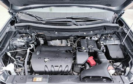 Mitsubishi Outlander III рестайлинг 3, 2014 год, 1 300 000 рублей, 9 фотография