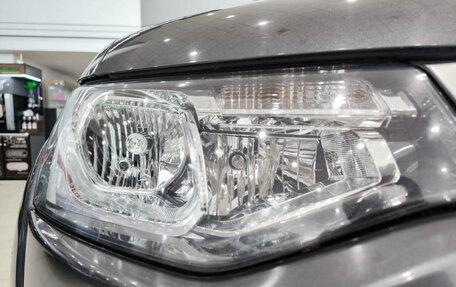 Mitsubishi Outlander III рестайлинг 3, 2014 год, 1 300 000 рублей, 17 фотография