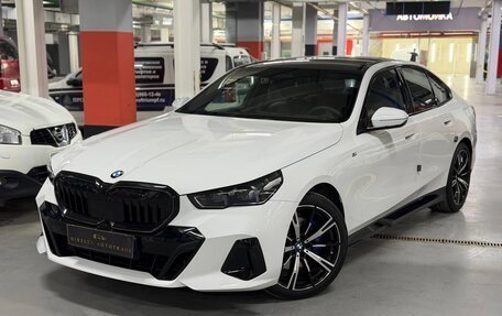 BMW 5 серия, 2025 год, 9 000 000 рублей, 7 фотография