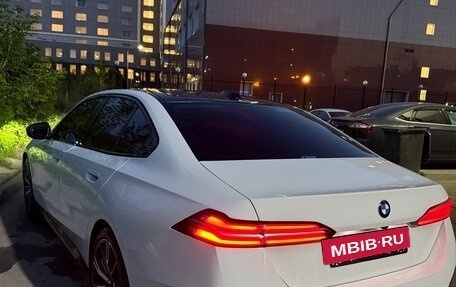 BMW 5 серия, 2025 год, 9 000 000 рублей, 10 фотография