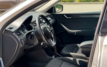 Skoda Rapid I, 2016 год, 970 000 рублей, 12 фотография
