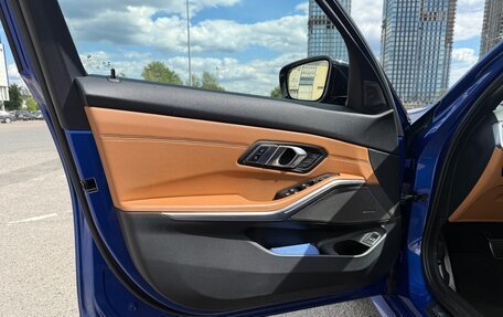 BMW 3 серия, 2019 год, 4 400 000 рублей, 11 фотография