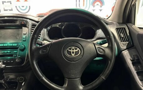 Toyota Kluger I, 2002 год, 840 000 рублей, 10 фотография