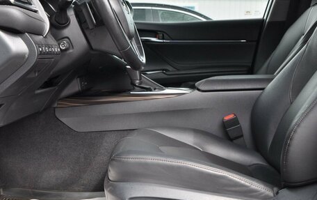 Toyota Camry, 2018 год, 3 190 000 рублей, 12 фотография