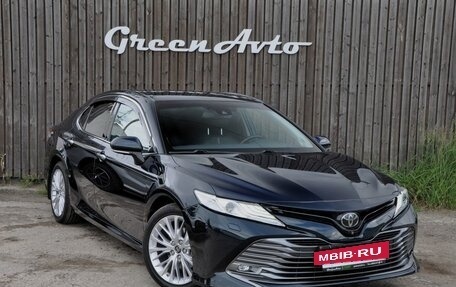 Toyota Camry, 2018 год, 3 190 000 рублей, 7 фотография