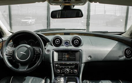 Jaguar XJ IV (X351), 2012 год, 1 900 000 рублей, 6 фотография