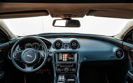 Jaguar XJ IV (X351), 2012 год, 1 900 000 рублей, 27 фотография