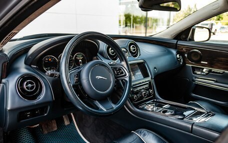 Jaguar XJ IV (X351), 2012 год, 1 900 000 рублей, 28 фотография