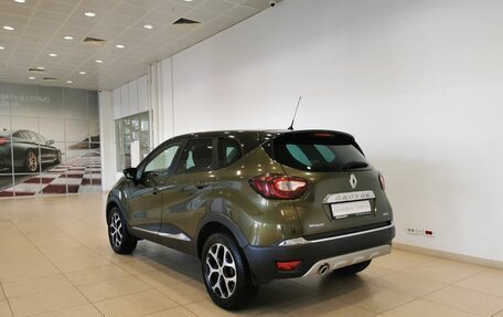 Renault Kaptur I рестайлинг, 2017 год, 1 545 000 рублей, 4 фотография
